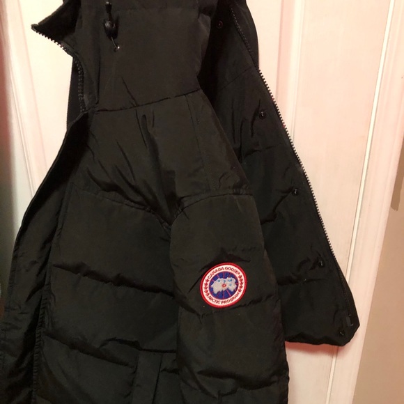 Canada goose jacket - Picture 4 of 4